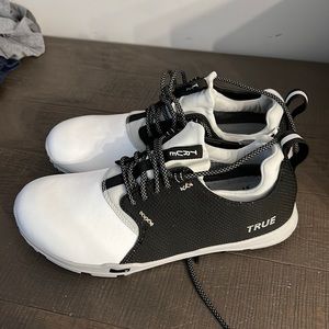 True Original 1.2 Golf Shoes, White/Black Saddle, Size 10.5, Waterproof